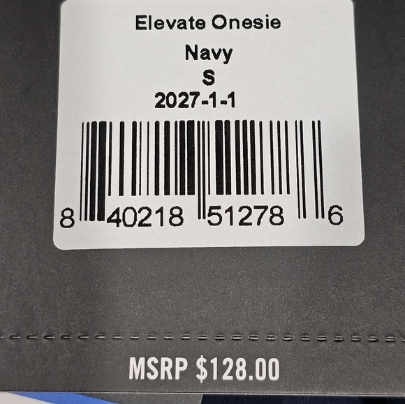4 Laps Elevate One Piece In Navy Size S NWT MSRP $128 - Picture 14 of 15